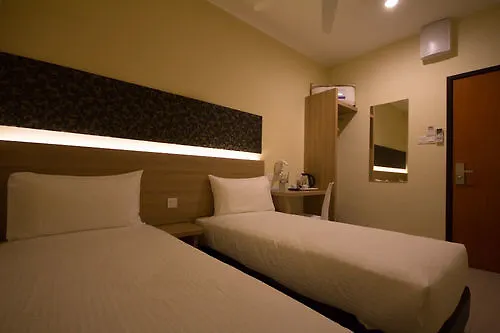118 Hotel Macalister George Town
