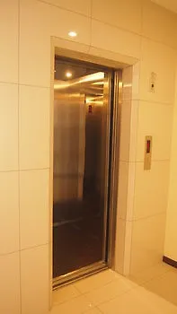 118 Hotel Macalister George Town