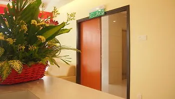 118 Hotel Macalister George Town