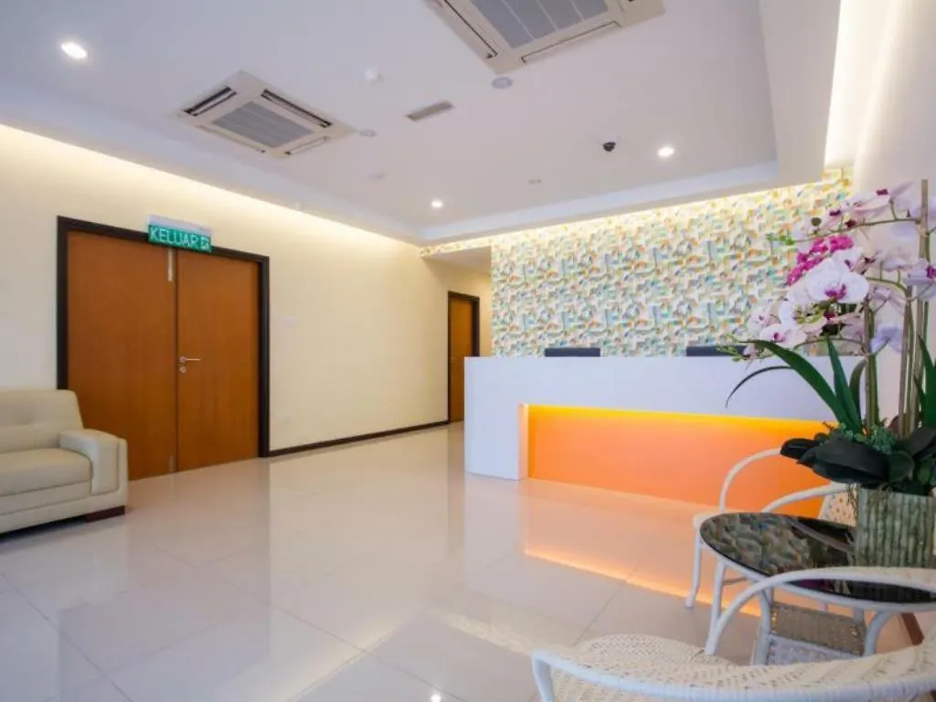 118 Hotel Macalister George Town